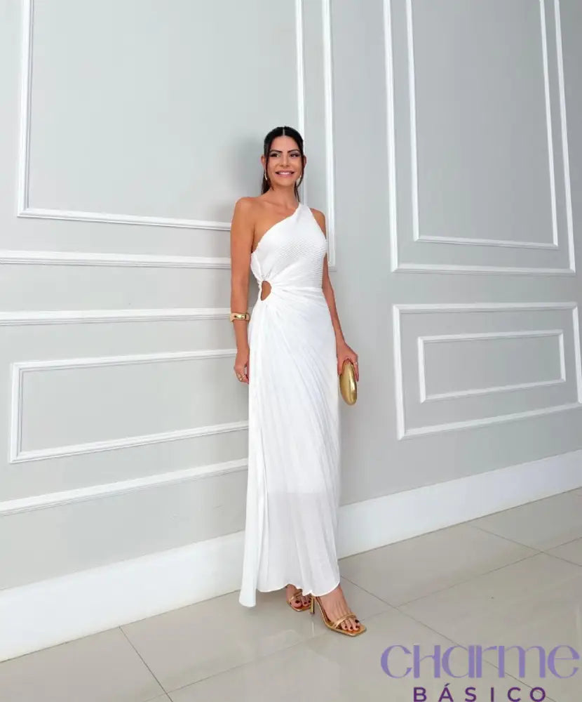 Vestido Ágatha – Elegância Atemporal para Ocasiões Inesquecíveis!