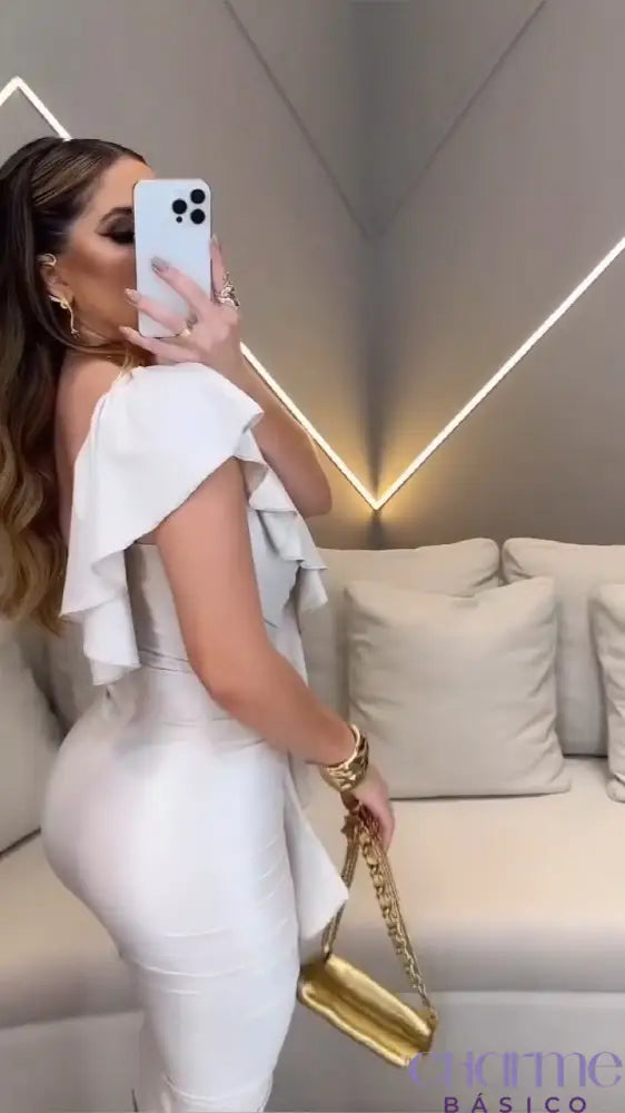 Vestido Lisette – Leveza e Sofisticação em Uma Só Peça