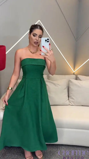 Vestido Emerald – Elegância e Simplicidade Atemporal!