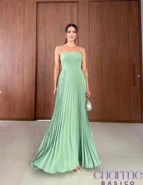 Vestido Clara – Elegância e Classe em Cada Movimento