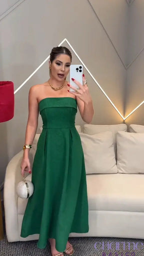 Vestido Emerald – Elegância e Simplicidade Atemporal!