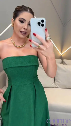 Vestido Emerald – Elegância e Simplicidade Atemporal!