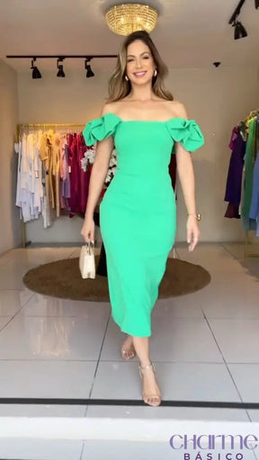 Vestido Jade – Elegância Vibrante e Estilo Atemporal!