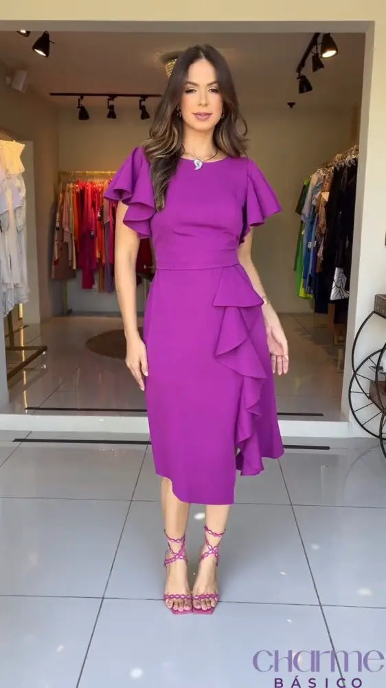 Vestido Amethyst – A Delicadeza da Elegância!