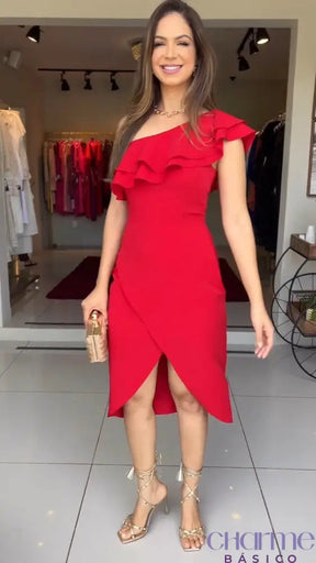 Vestido Scarlet – Paixão e Elegância em Um Só Modelo!