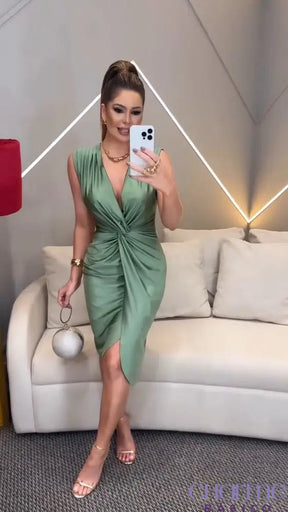 Vestido Verde Grace – Sofisticação e Elegância Atemporal!