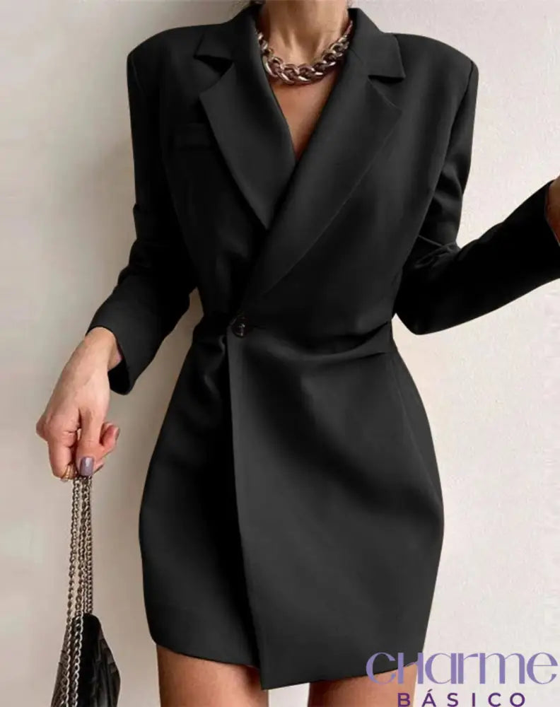 Vestido Curto Estilo Blazer com Mangas Longas